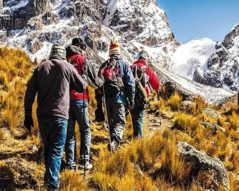 Furor por las caminatas y el trekking en paisajes naturales de Perú